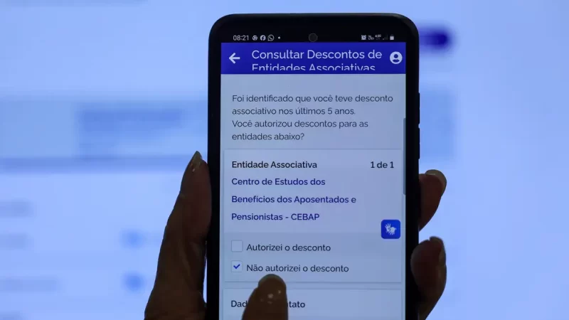Segurados do INSS podem pedir devolução de descontos ilegais