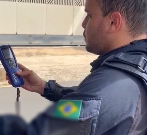 Motociclista embriagado e reincidente é preso pela PRF após fuga em alta velocidade em Teresina
