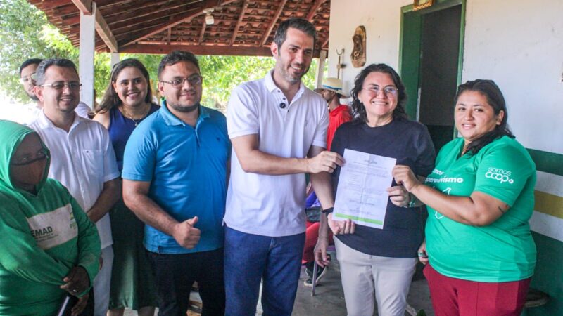 Prefeitura de Piripiri entrega EPIs a catadores de materiais recicláveis