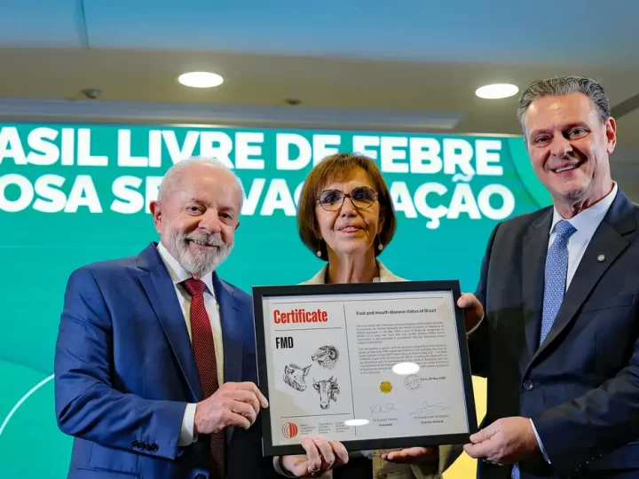 Lula recebe certificado de país livre da febre aftosa