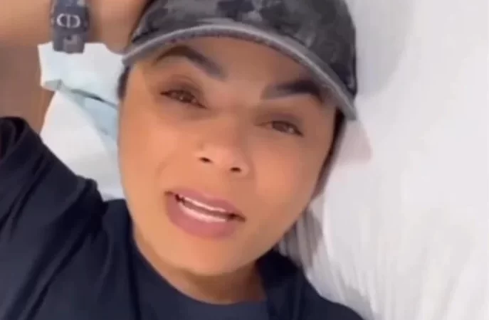 Após crítica à comida nordestina, bailarina de Zezé Di Camargo & Luciano é afastada de show no RN