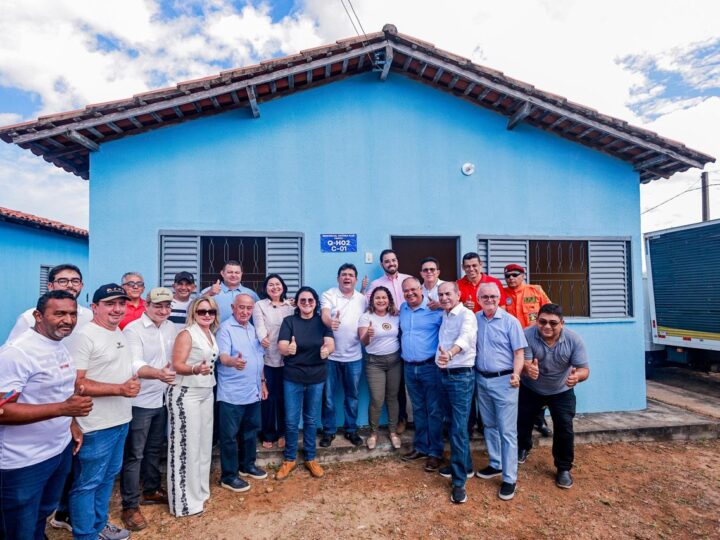 Governo entrega 64 casas no Residencial Antônia Flor em Piripiri