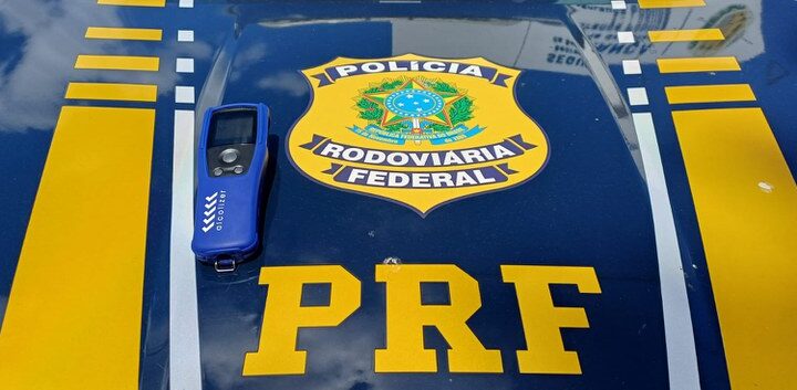 PRF flagra mulher conduzindo motocicleta sob efeito de álcool em Campo Maior