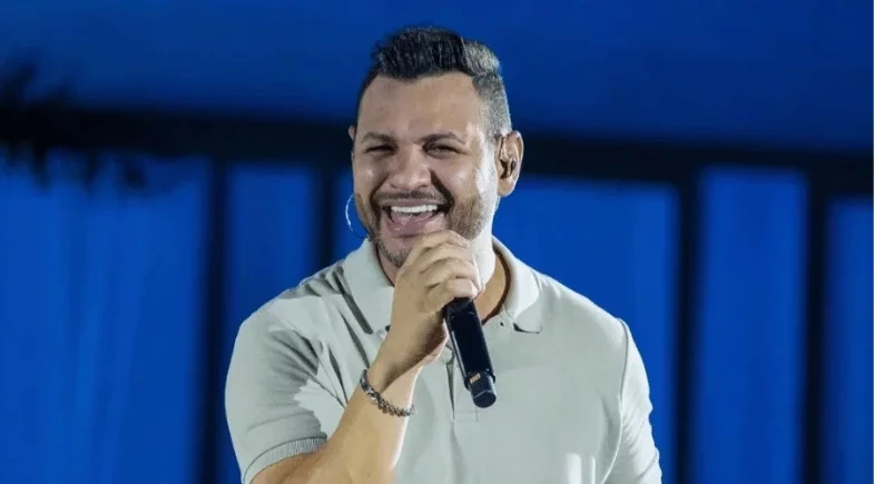 Justiça concede liberdade para vocalista da banda Desejo de Menina
