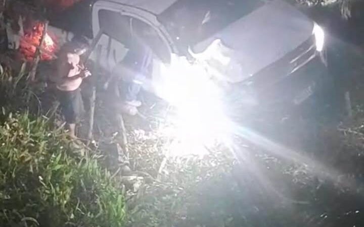 Mais um carro cai de ponte na PI -111, rodovia que liga os municípios de Piripiri e Barras