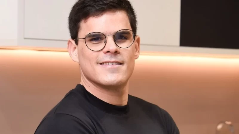 Médico Brenno Andrade apresenta melhora neurológica e deve começar a despertar nas próximas horas