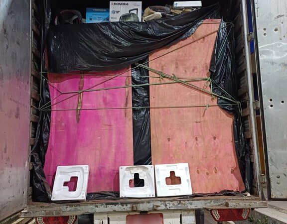 PRF apreende 900 caixas de som sem nota fiscal no Piauí