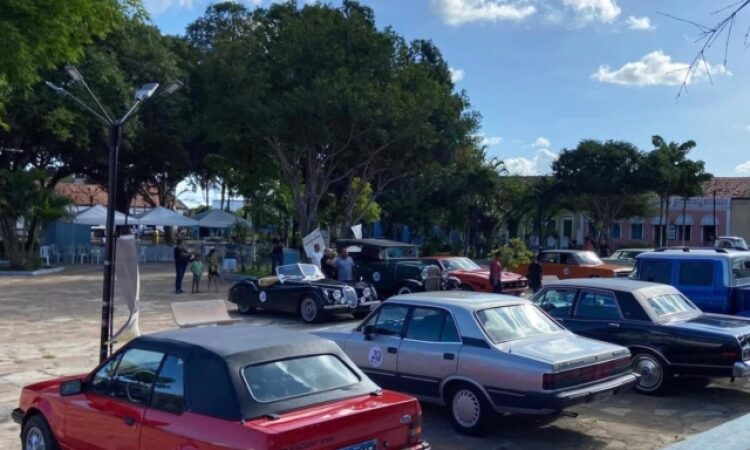 Exposição de Carros Antigos movimenta Pedro II com cultura e tradição de 25 a 27 de julho