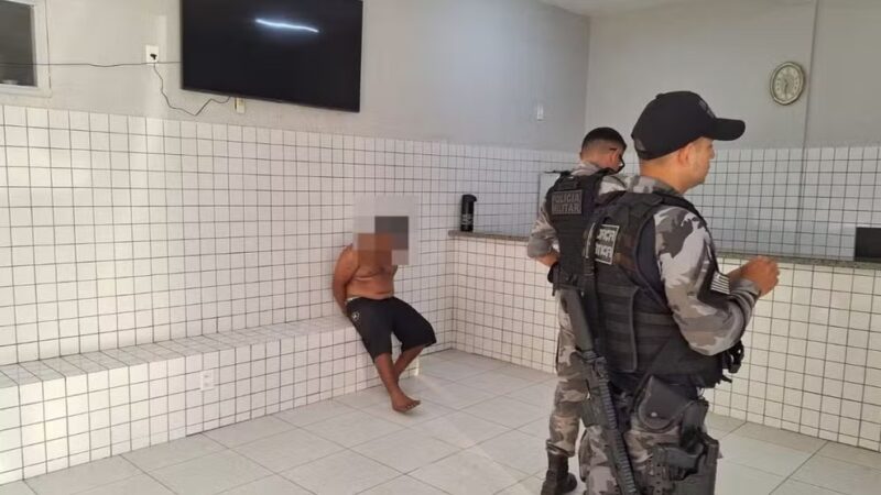 Jovem é preso suspeito de matar o próprio irmão a facadas em Luís Correia, no litoral do Piauí