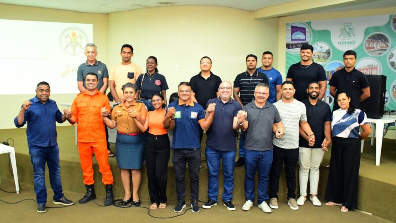 Defesa Civil do Piauí capacita voluntários em Floriano e Piripiri