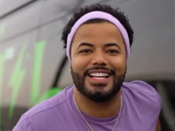 Justiça determina suspensão das redes sociais de Hytalo Santos