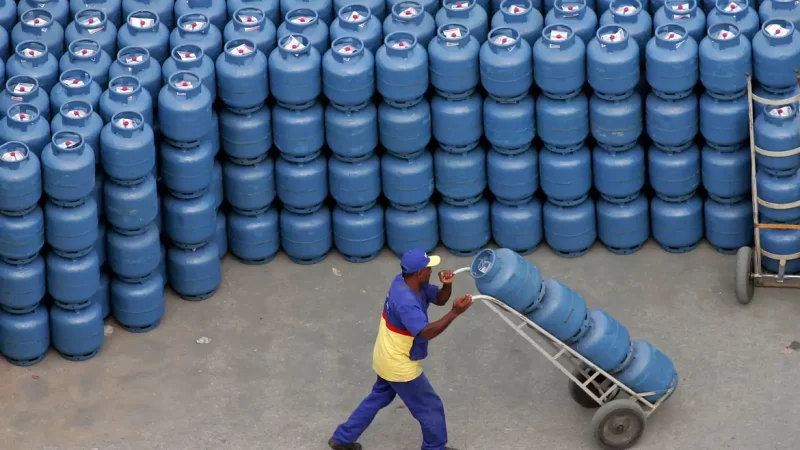 Saiba como será a retirada de botijões pelo programa Gás do Povo