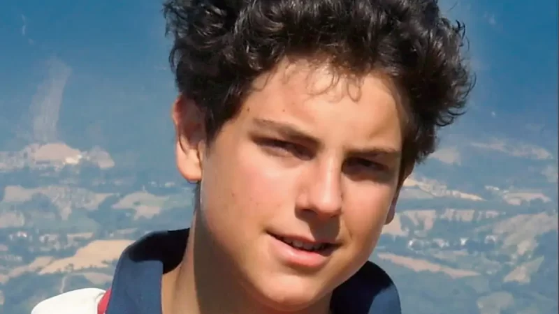 Papa canoniza Carlo Acutis, conhecido como “influencer” de Deus