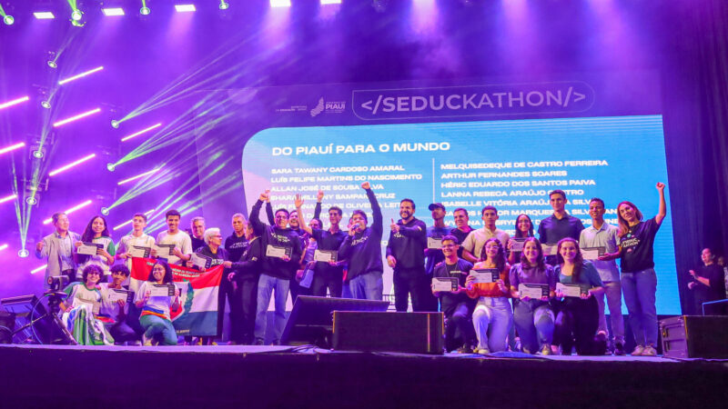 Incluindo alunos de Piripiri, estudantes e professores da rede estadual embarcam para formação tecnológica na Coreia do Sul nesta quinta (4)