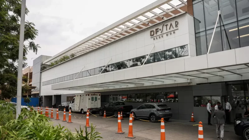 Bolsonaro recebe alta hospitalar; laudo aponta câncer de pele