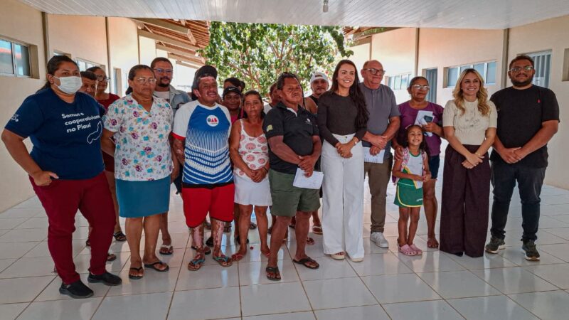 Catadores de recicláveis de Piripiri participam de reunião sobre entrega de novo galpão