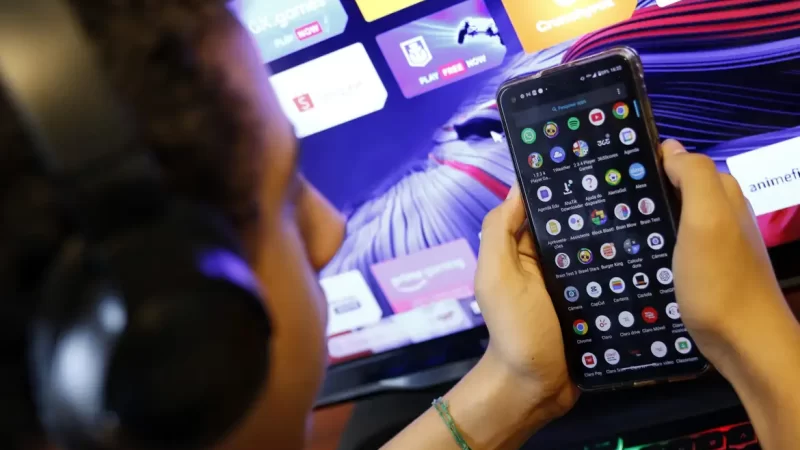 Governo anuncia classificação indicativa para apps e nova faixa etária
