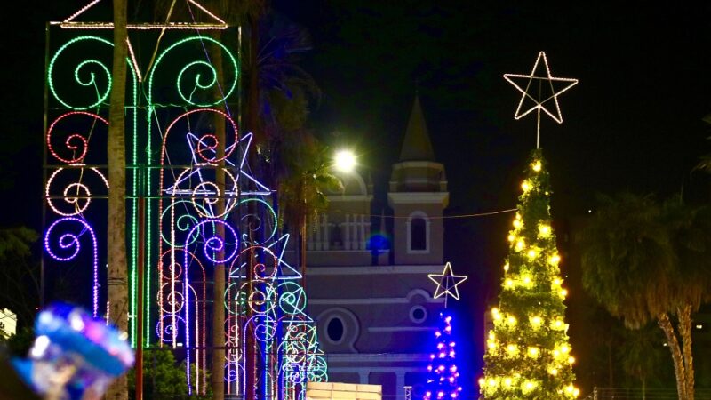 Zeca Baleiro abre programação do Natal de Sonho & Luz 2025 na Praça Pedro II nesta quinta (20)