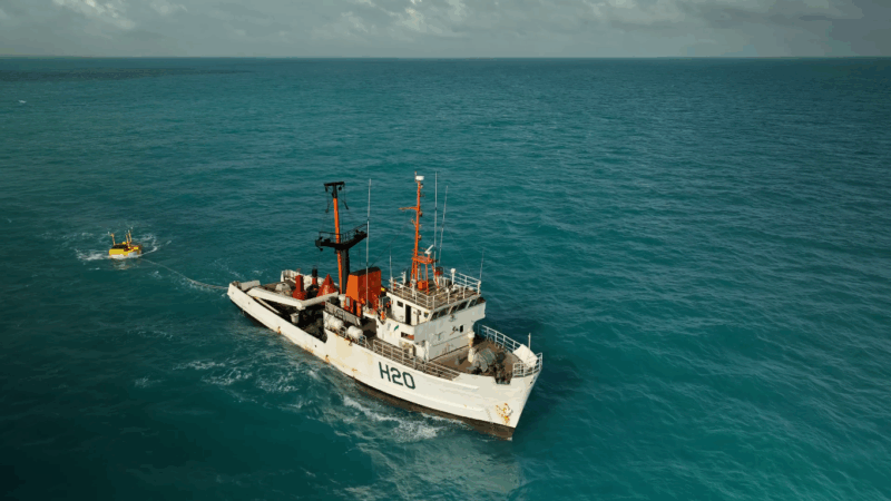 Com apoio da Porto Piauí, Marinha do Brasil e Senai instalam boia meteorológica no mar piauiense