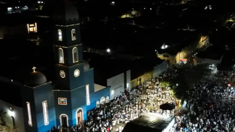 Multidão acompanha procissão de encerramento dos Festejos de Nossa Senhora da Conceição em Pedro II