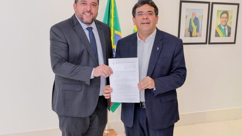 Rafael Fonteles autoriza concurso público unificado do Governo do Piauí com 200 vagas