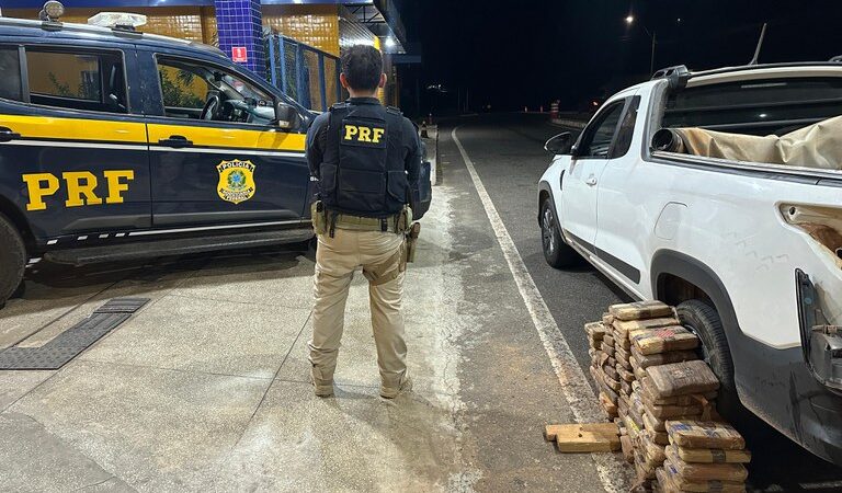 PRF apreende 62 tabletes de Skunk durante fiscalização em Piripiri