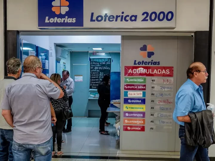 Mega-Sena acumula e prêmio principal vai para R$ 92 milhões