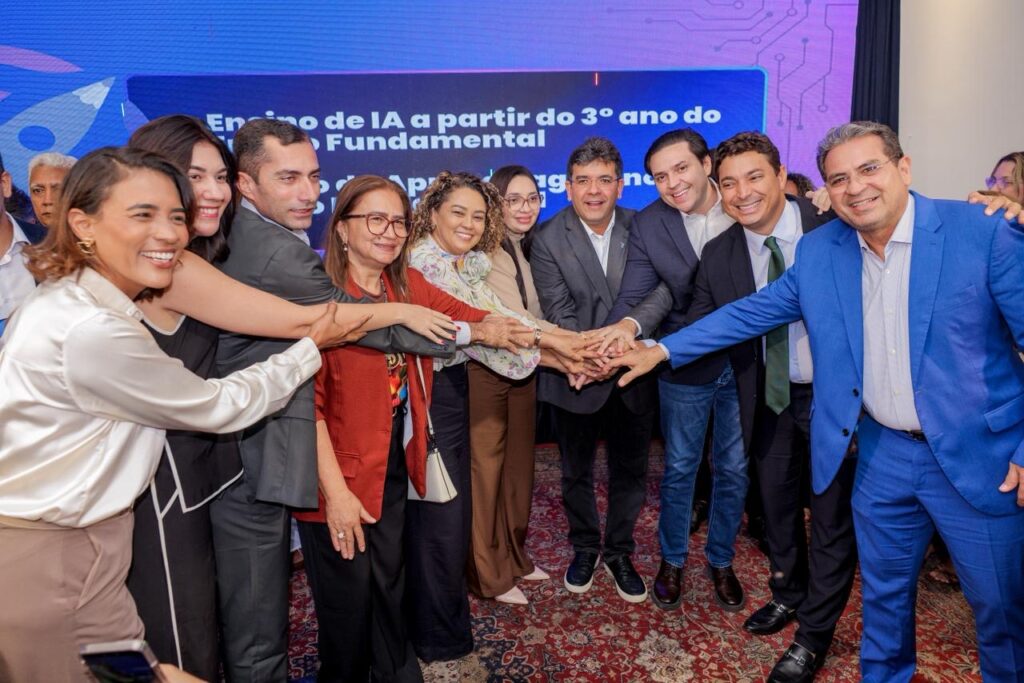 Rafael Fonteles lança programa que fará do Piauí o 1º estado do Brasil a levar ensino de IA para escolas públicas de todos os municípios