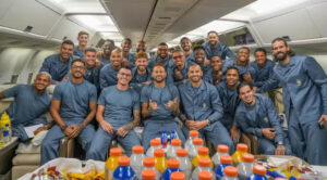 Uniforme da Seleção em viagem para a Copa vira meme nas redes sociais; veja